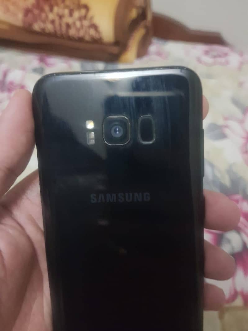Samsung Mobile S8 Plus 5
