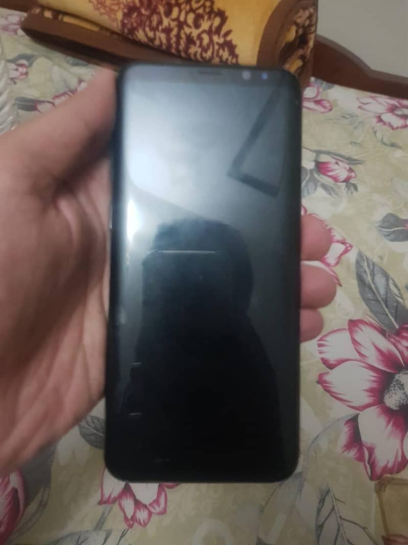 Samsung Mobile S8 Plus 9