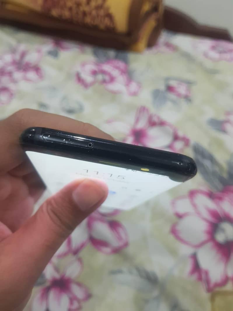 Samsung Mobile S8 Plus 10
