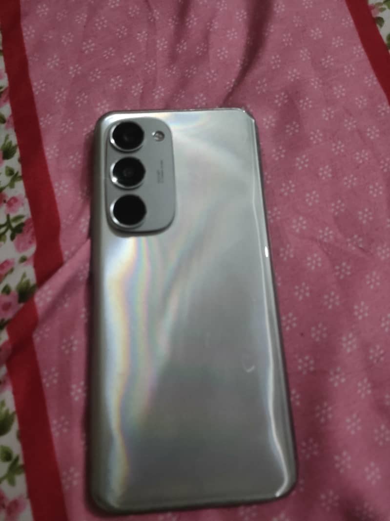 Tecno Spark 40 Pro Plus 0