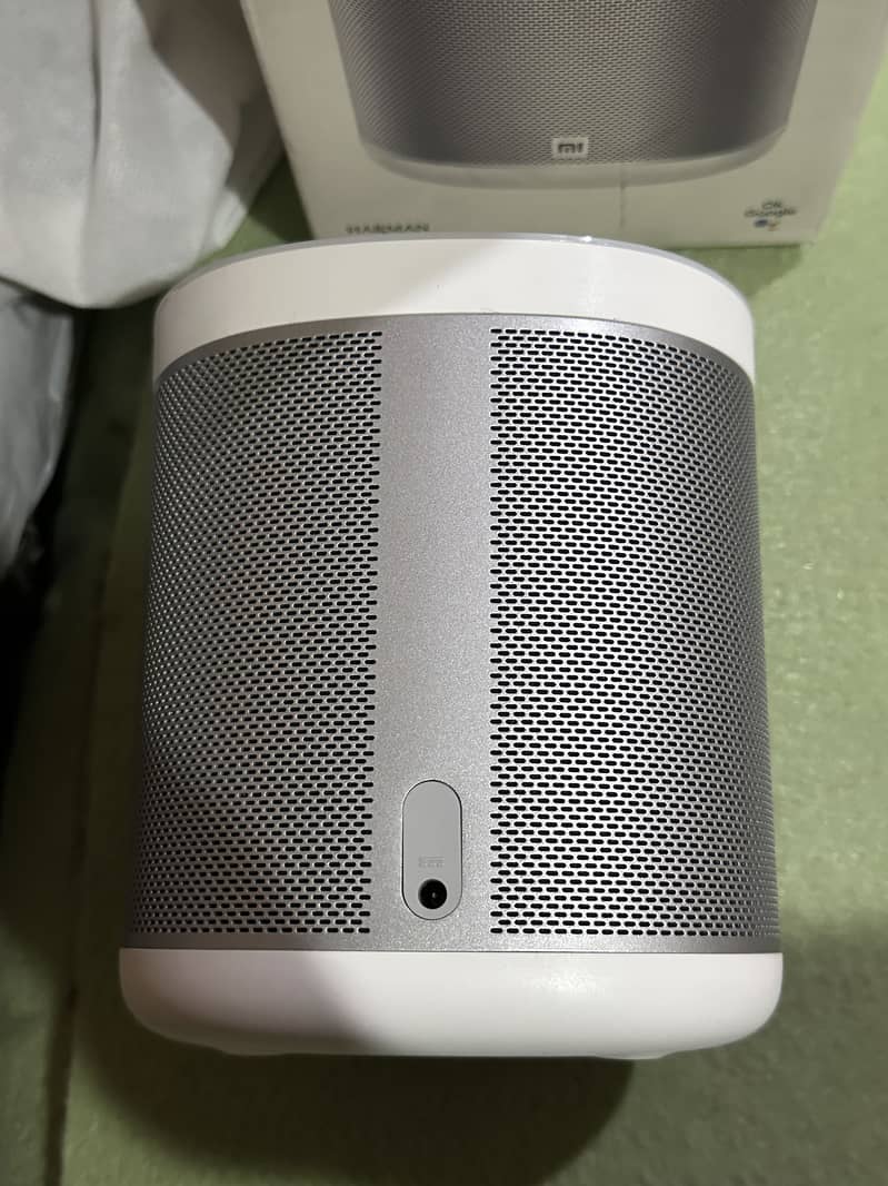 Xiaomi Mi Smart Speaker - HARMAN AudioEFX & Google Assistant With Box ...