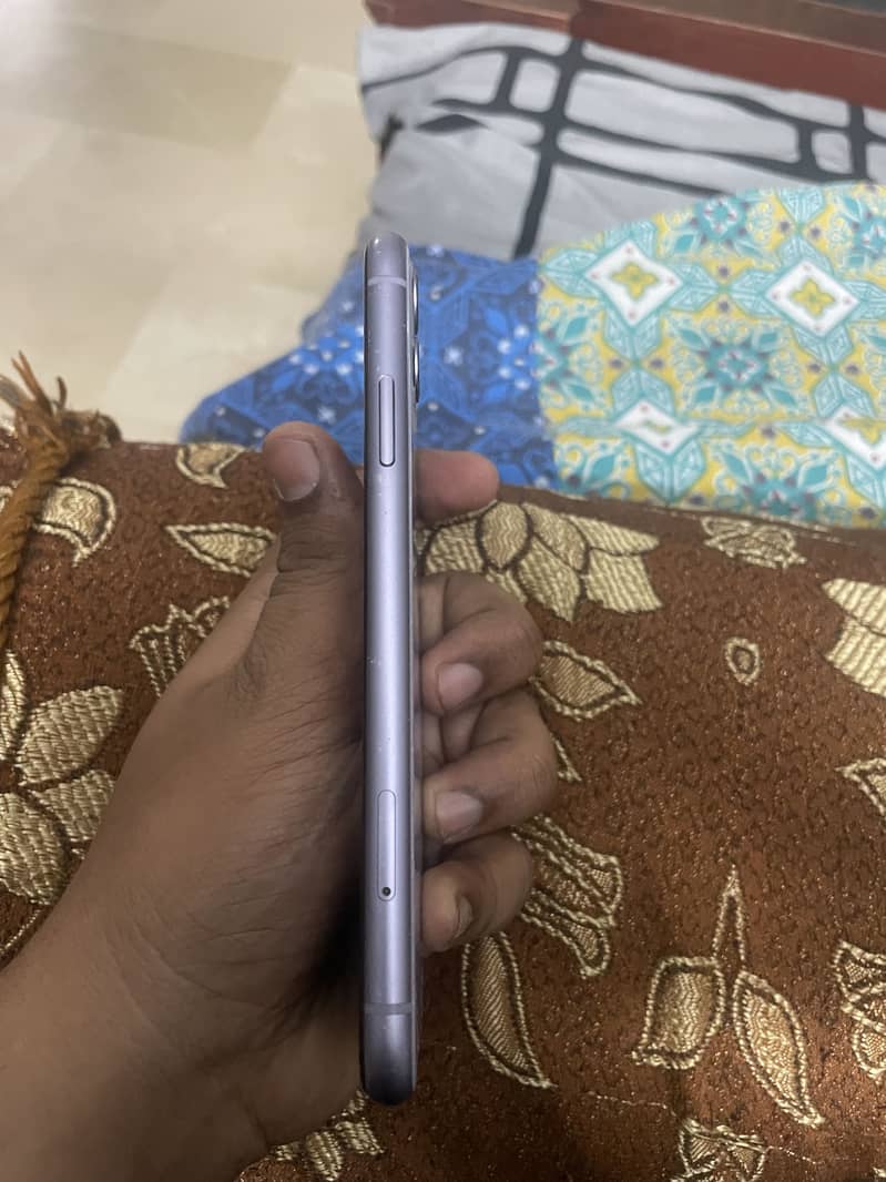 Apple iPhone 11 5