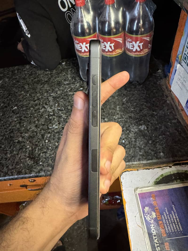 Apple iPhone 15 Pro Max 5