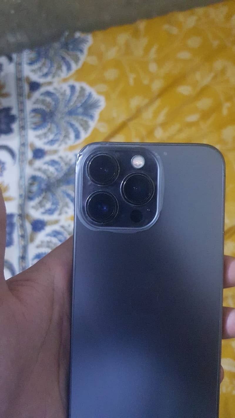 Apple iPhone 13 Pro 4