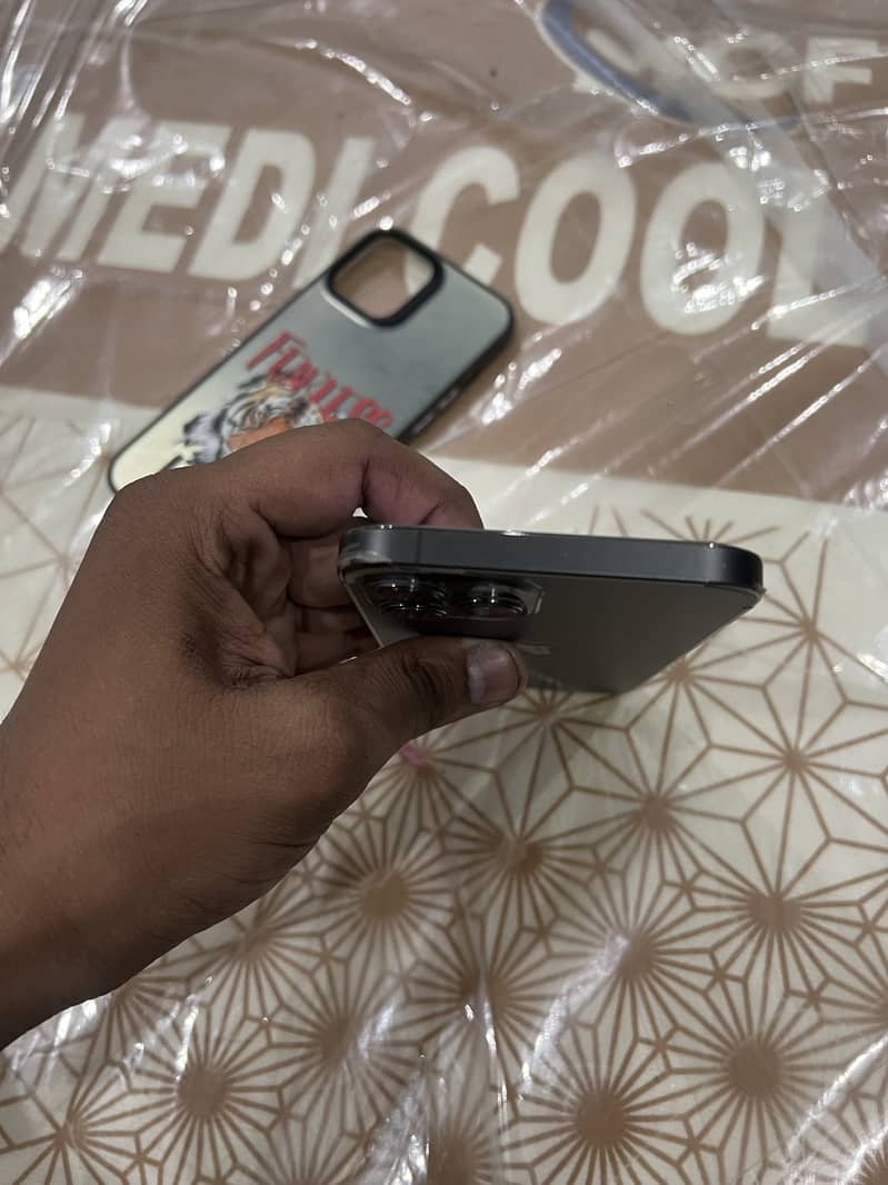 Apple iPhone 12 Pro Max 2