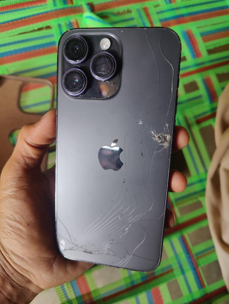 Apple iPhone 14 Pro Max 3