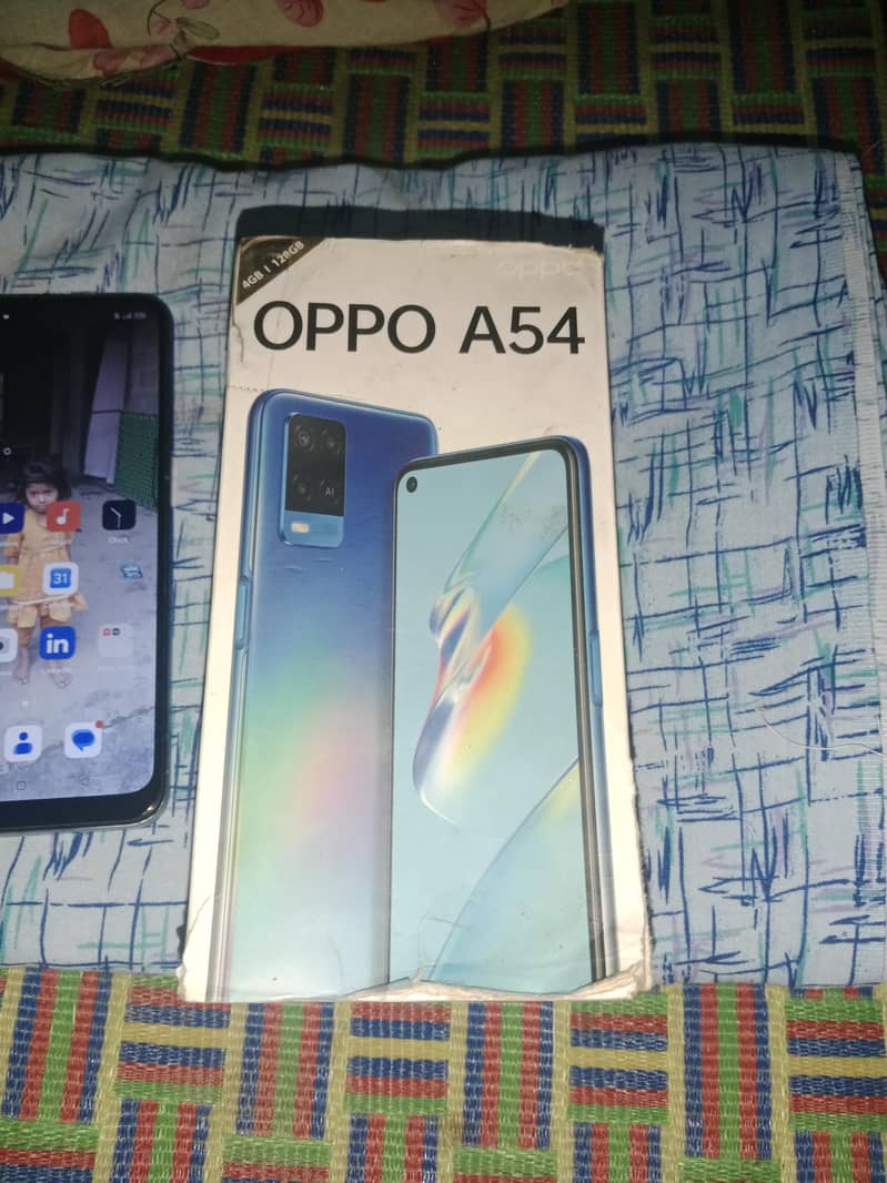 OPPO A54 4