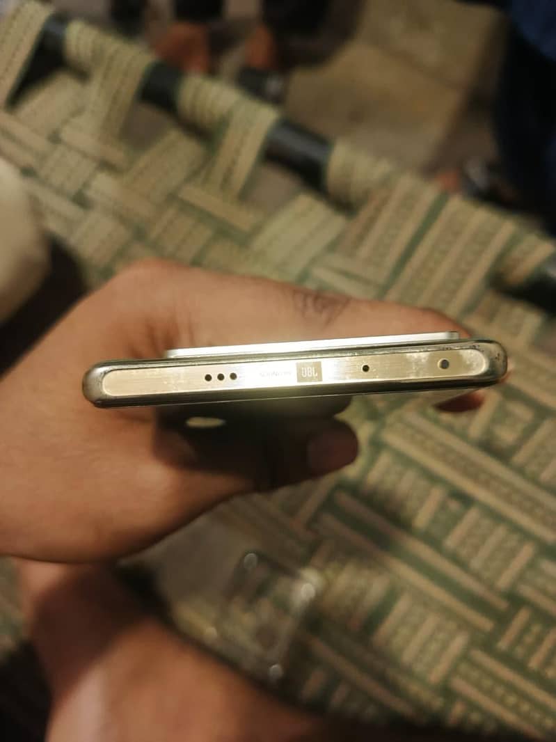 Infinix Note 40 Pro 7