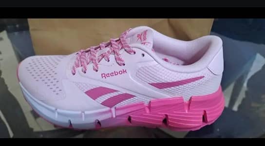 Reebok shoe ( brand new)