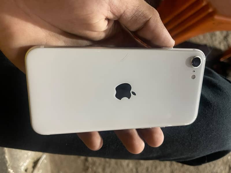 Apple iPhone SE 6
