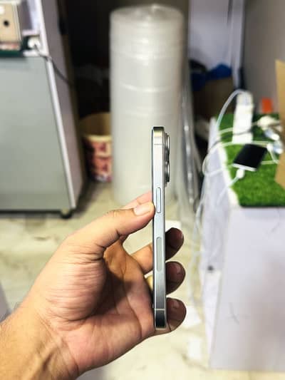 iPhone 15 Pro Jv