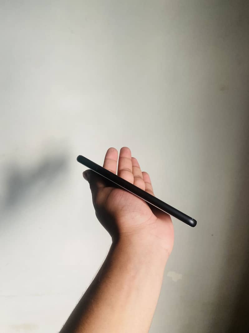 Google Pixel 4 3