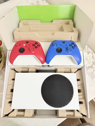 Xbox series s 512gb 2 controllers