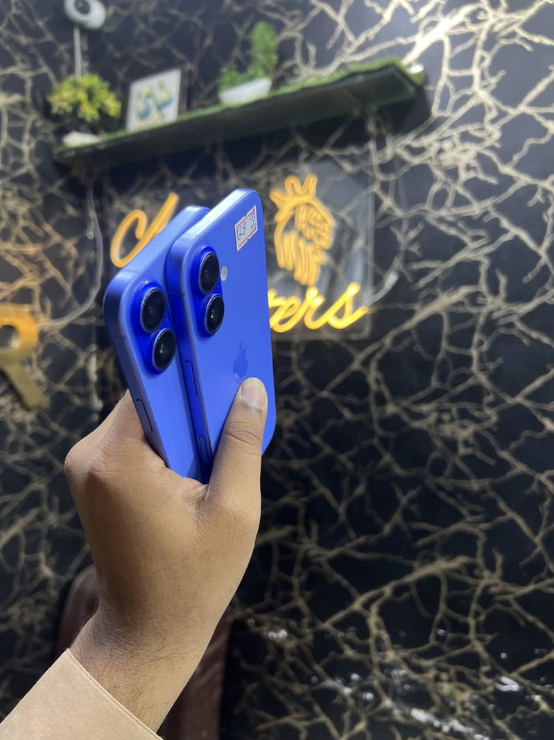 Apple iPhone 16 3
