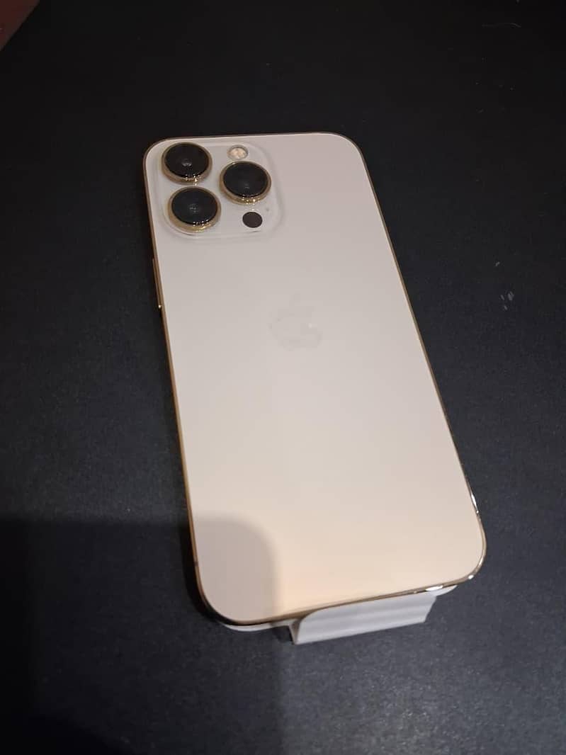 Apple iPhone 13 Pro 2