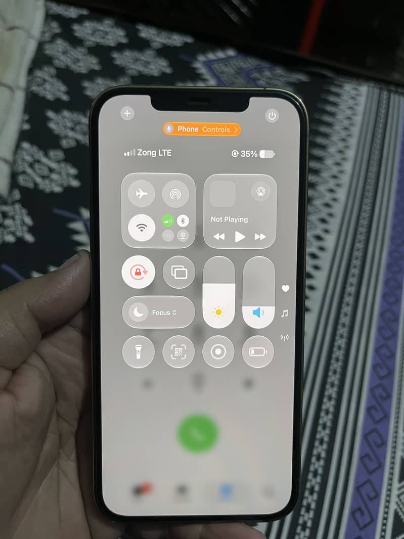 iPhone 12 Pro Max 15