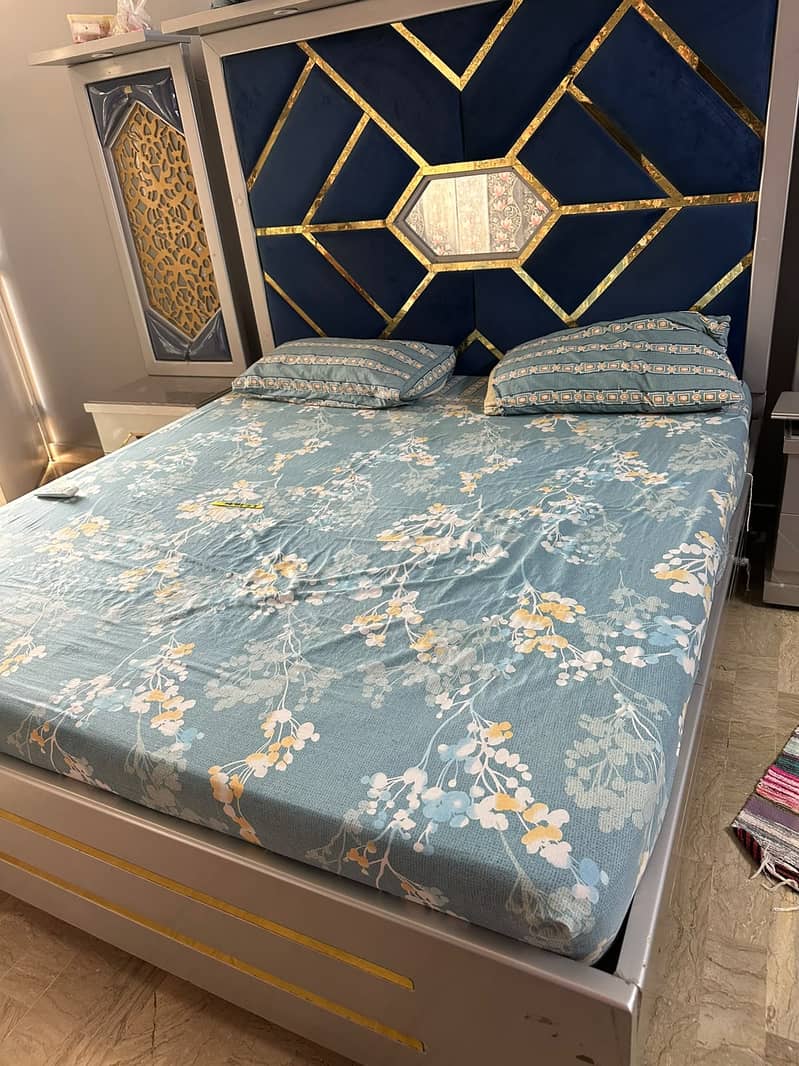 Complete bed set 0