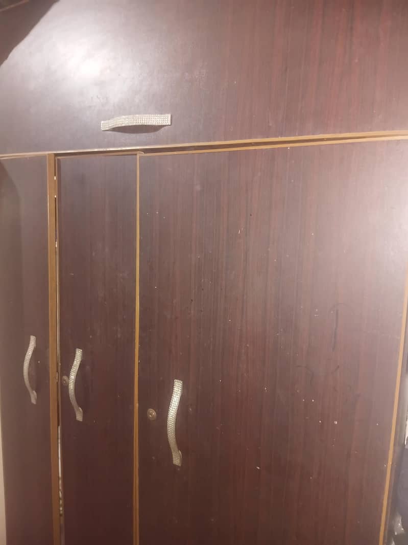 wardrobe 1