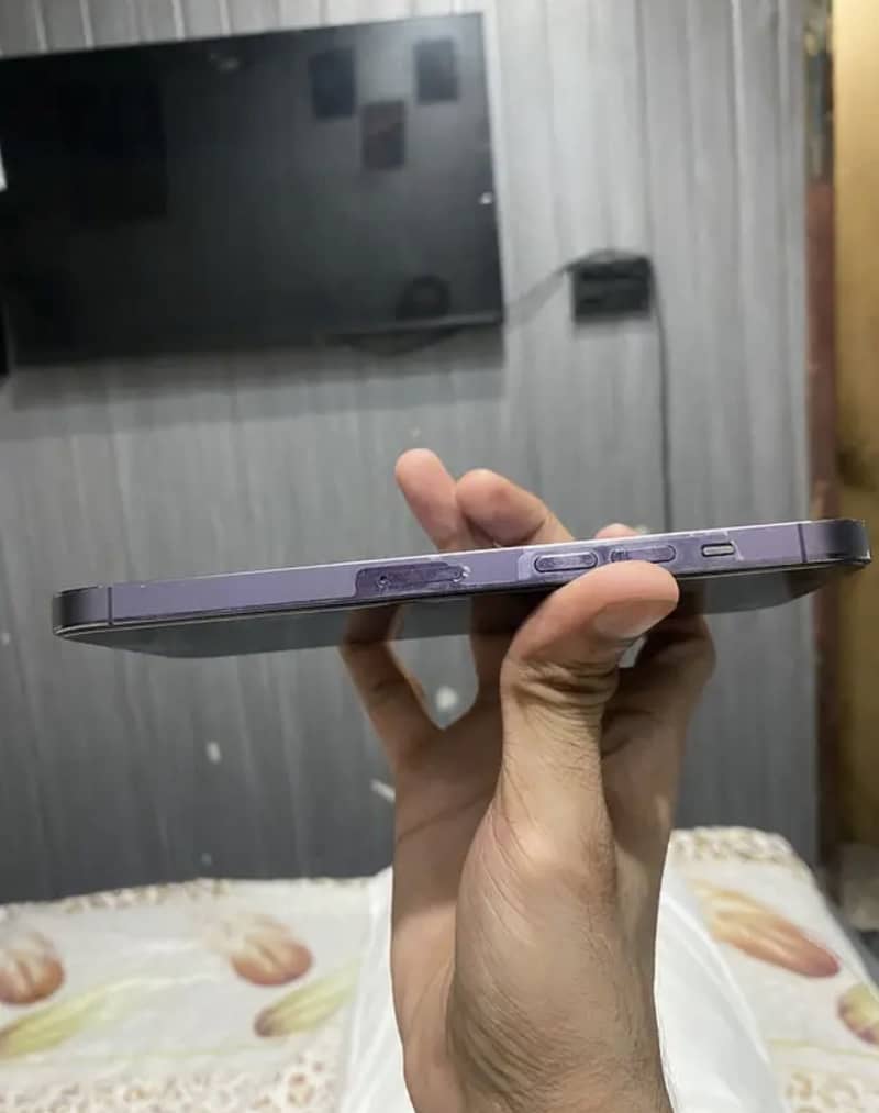 Apple iPhone 14 Pro Max 4