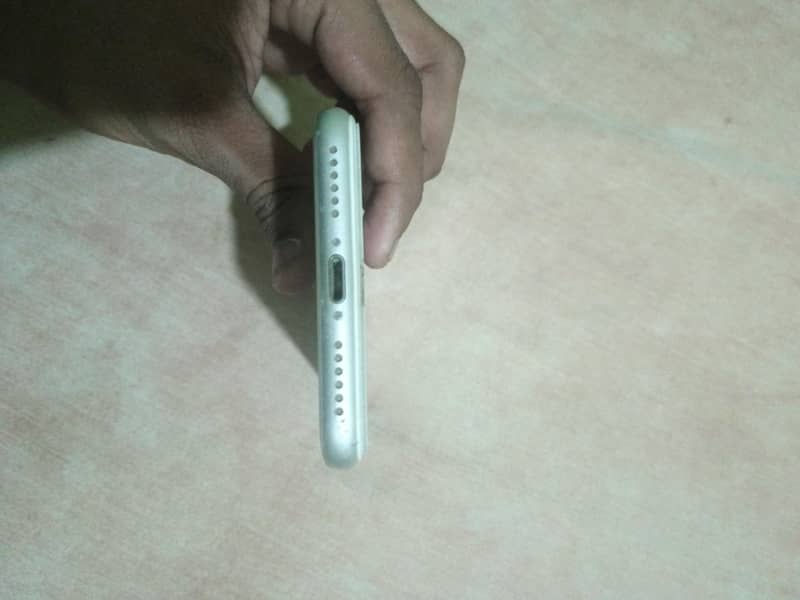 iPhone 8 2
