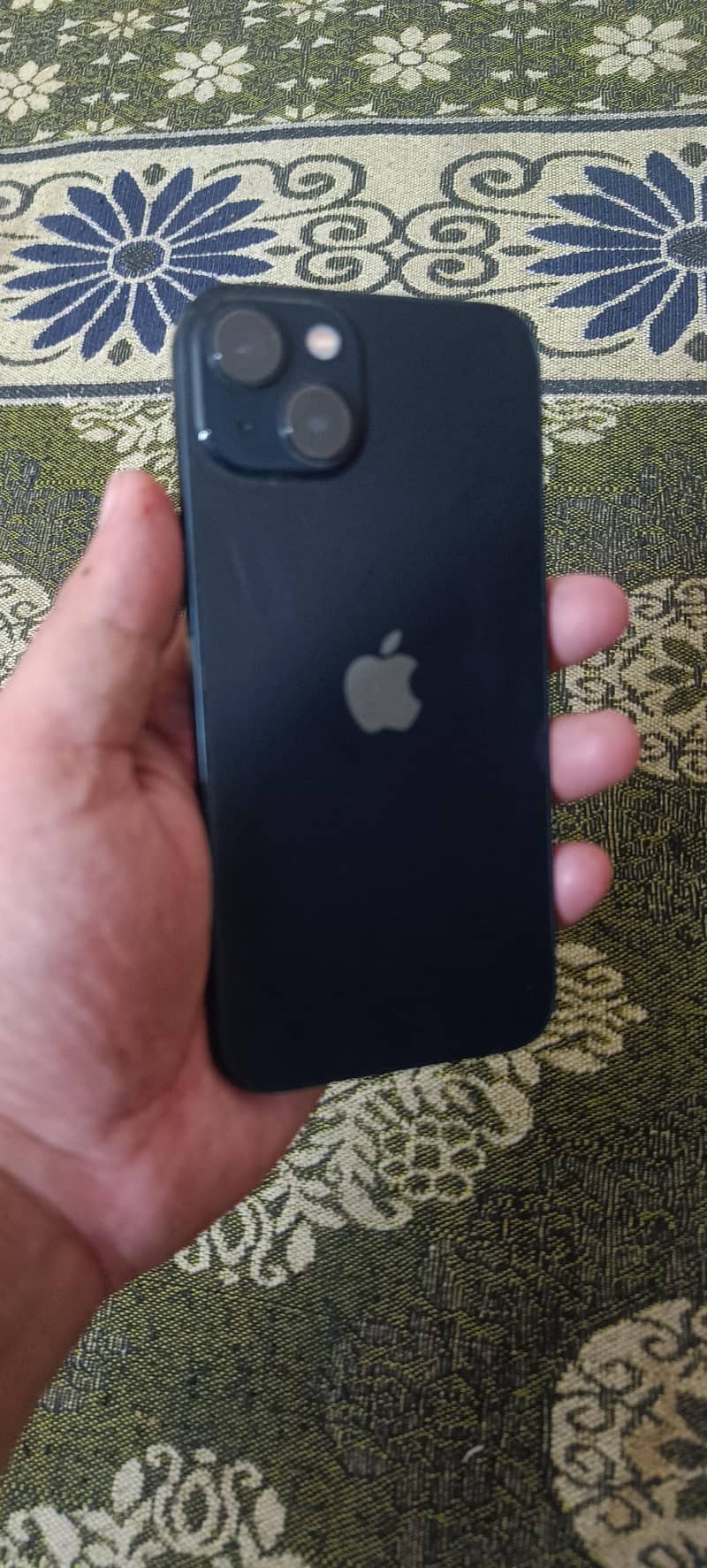 Apple iPhone 13 1
