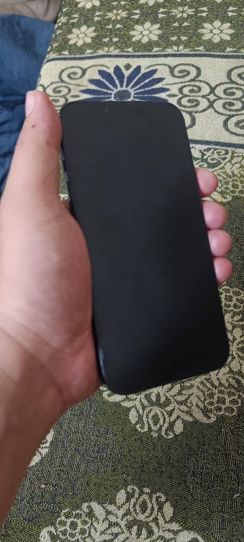 Apple iPhone 13 2