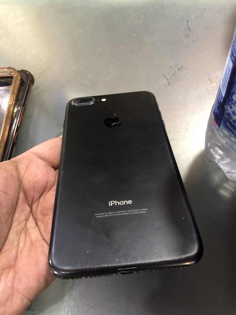 Apple iPhone 7 Plus 3
