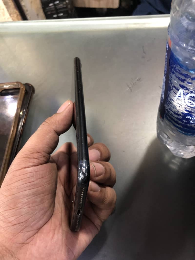 Apple iPhone 7 Plus 6