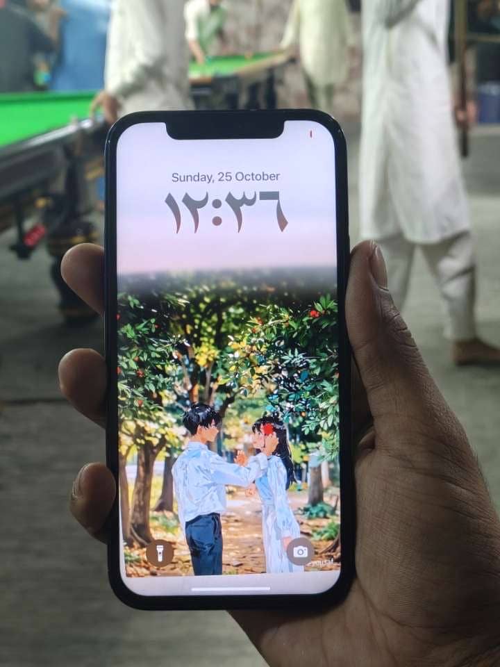 Apple iPhone 12 3