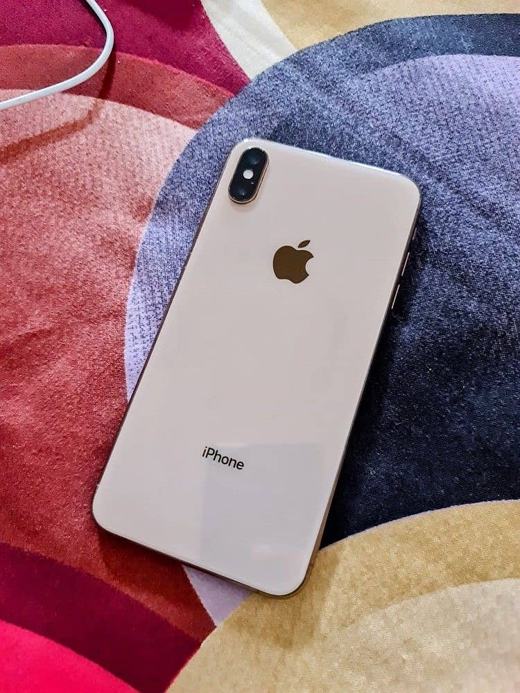 Apple iPhone XS Max 2
