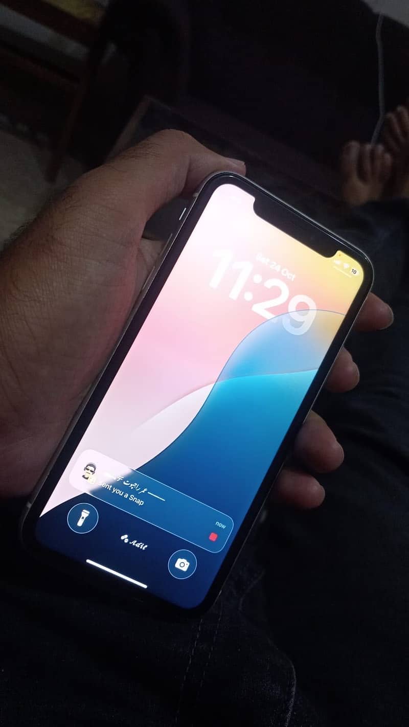 Apple iPhone 11 4