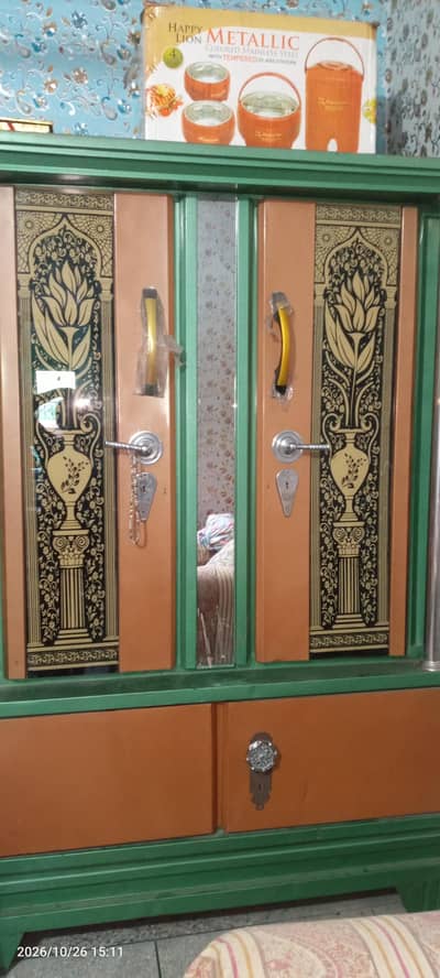 Safe Almari- Iron Safe Almari with Mirror with Locker 10/10 condition
