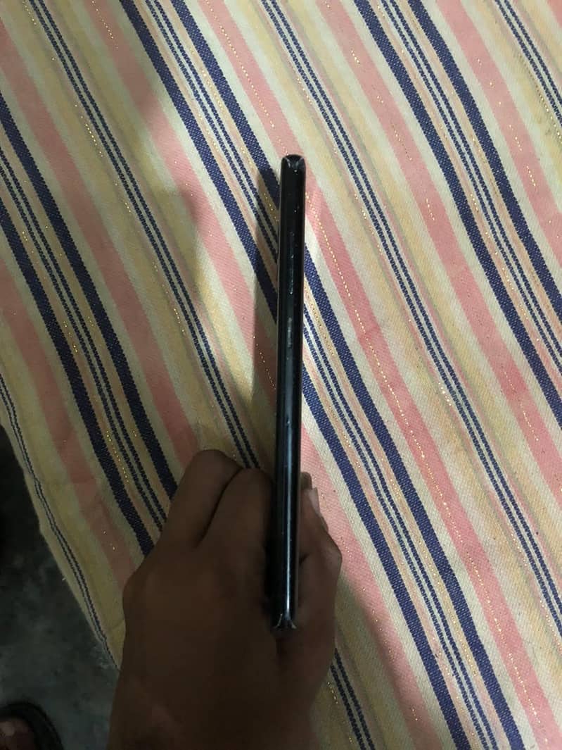 Samsung Mobile Note 8 4