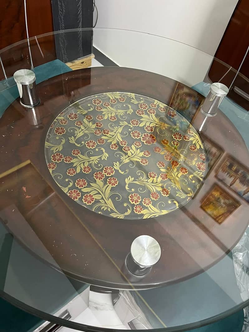 dining table new condition 1