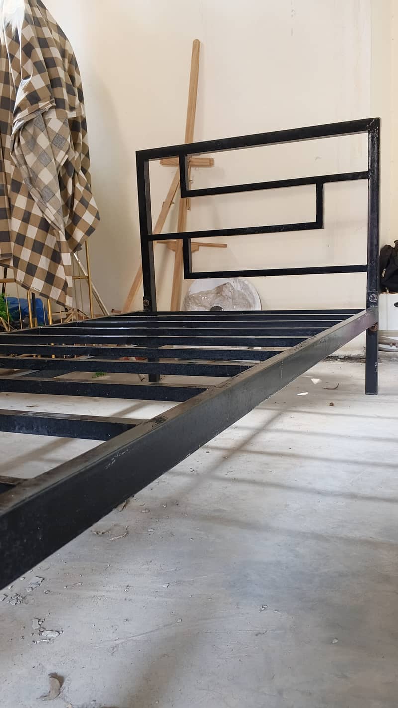Iron bed 2