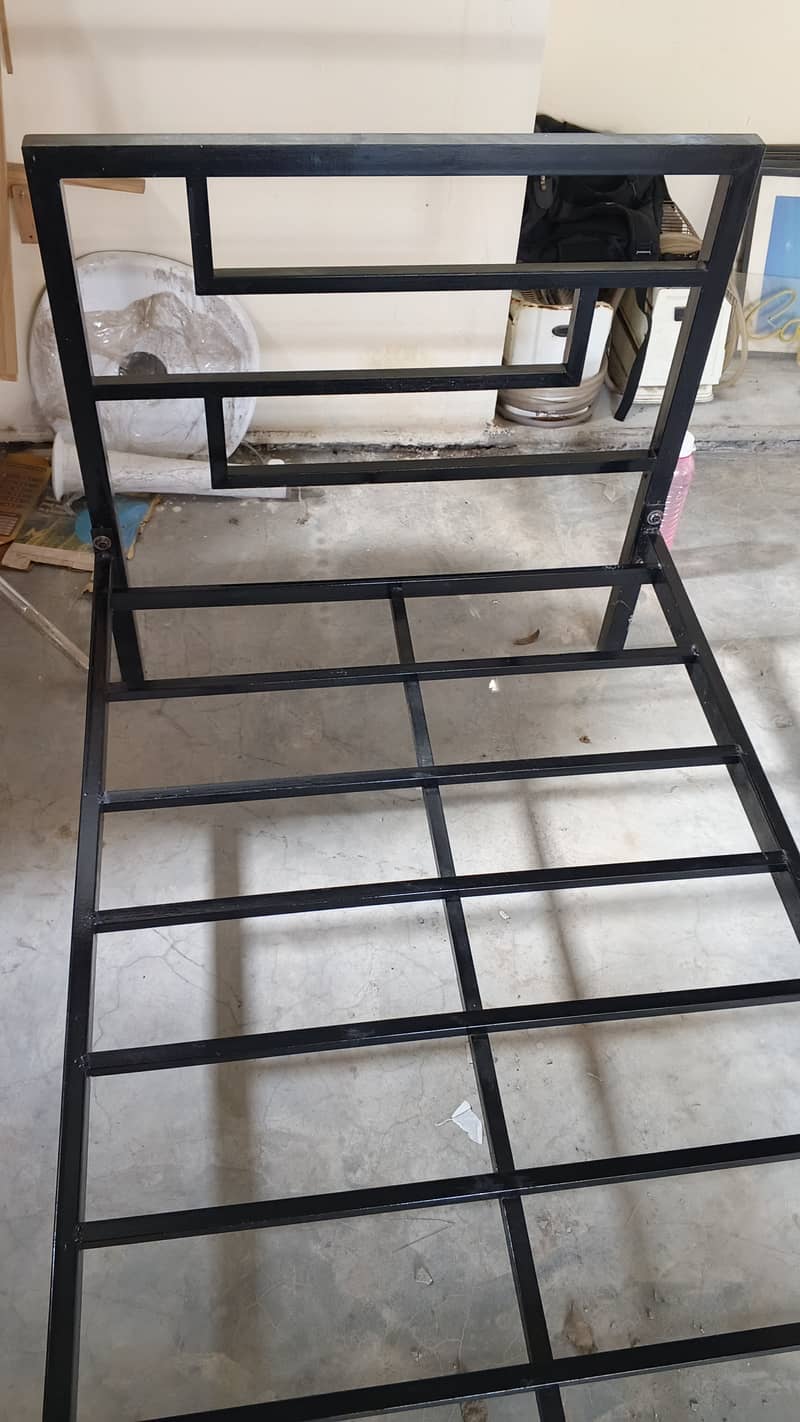 Iron bed 3