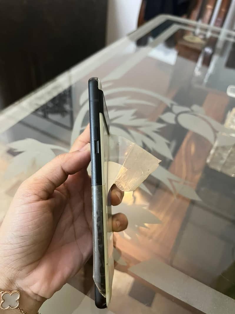 Google Pixel 6a - Mobile Phones - 1120917638