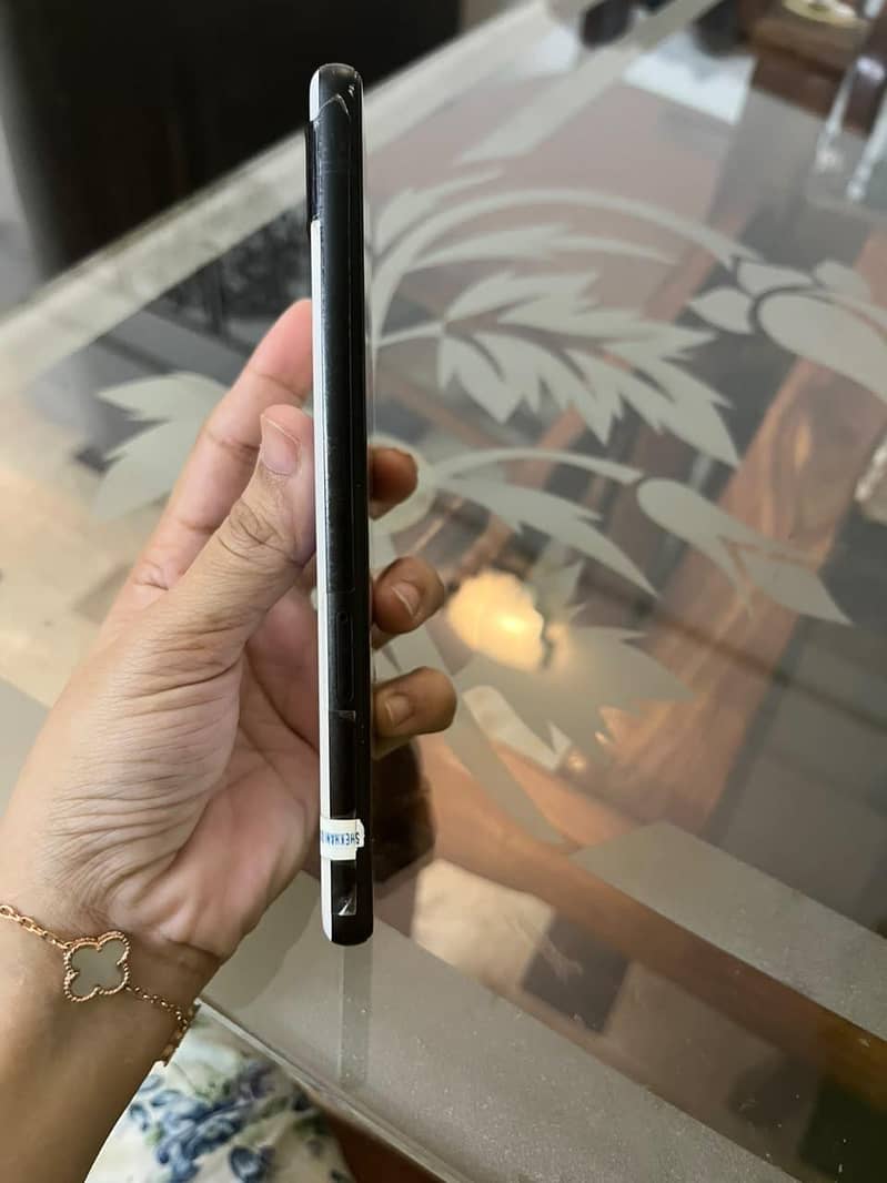 Google Pixel 6a - Mobile Phones - 1120917638