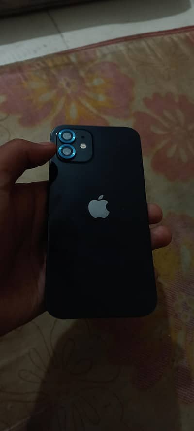 Apple iPhone 12