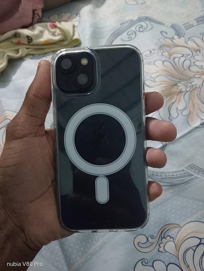 Apple iPhone 13 2