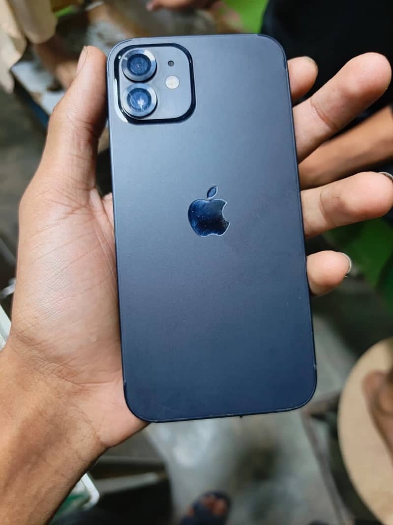 Apple iPhone 12 2