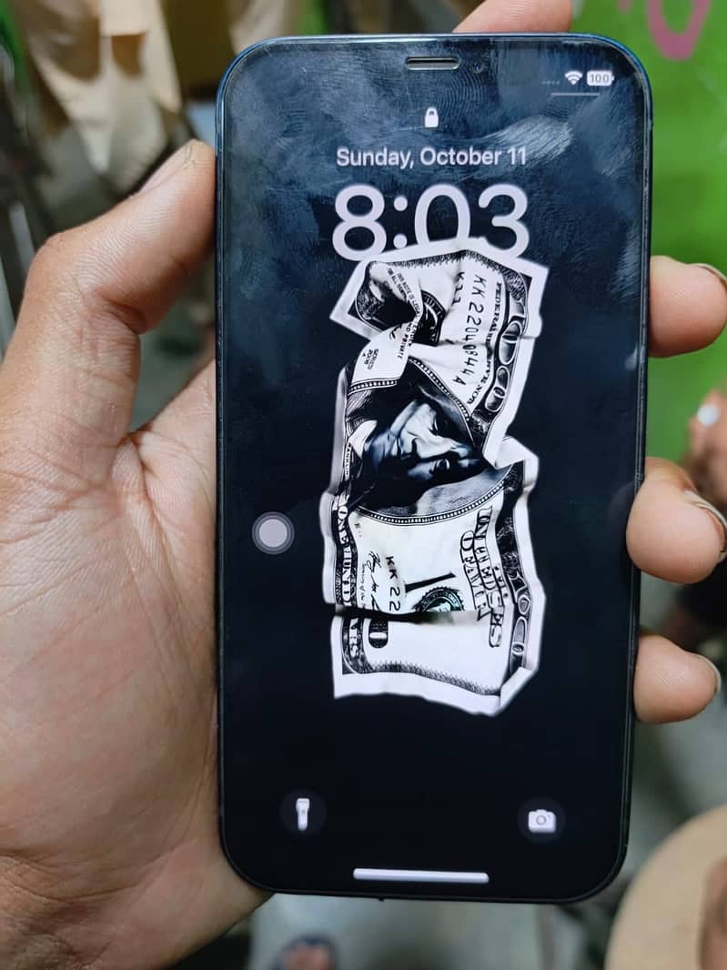 Apple iPhone 12 3