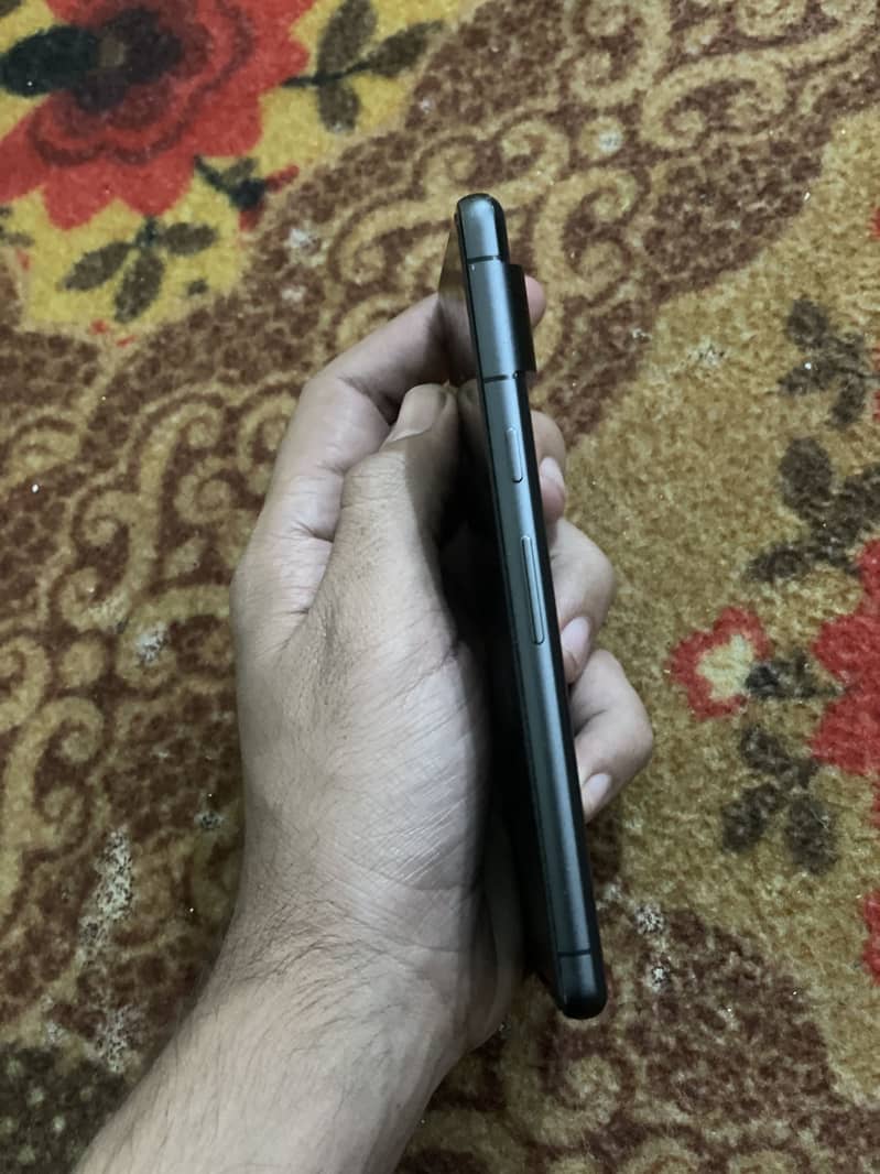 Google Pixel 7 4