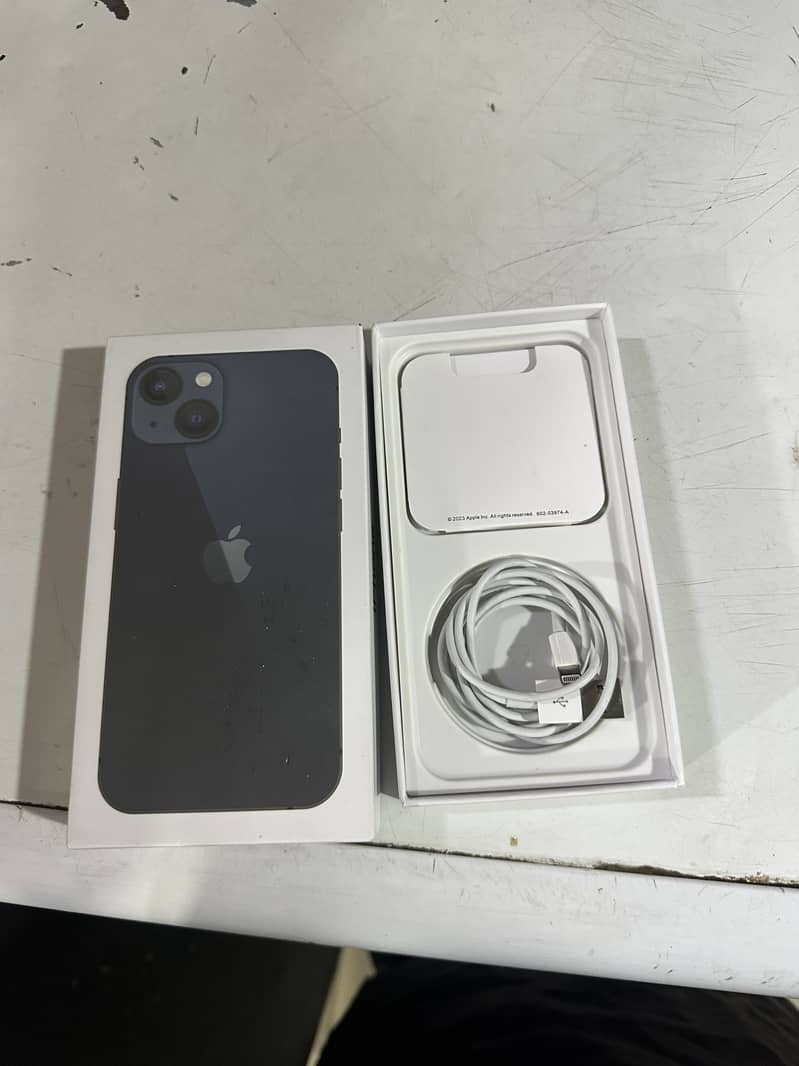 Apple iPhone 13 4