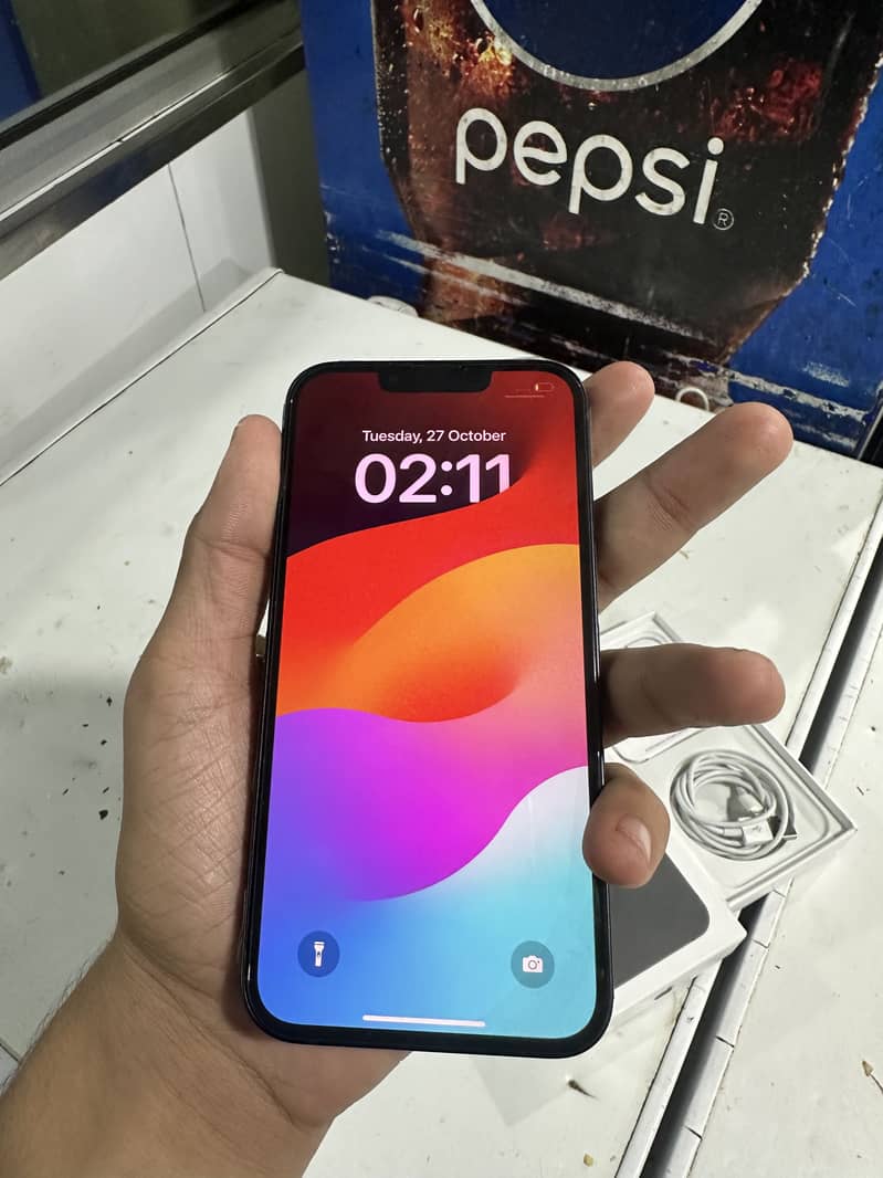 Apple iPhone 13 7
