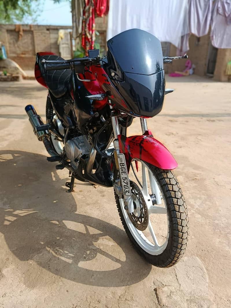 YBR 125G 1