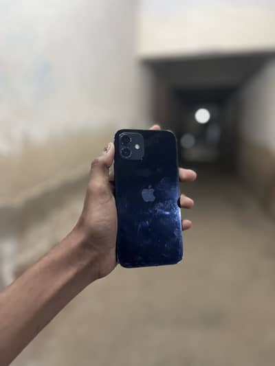 Apple iPhone 12