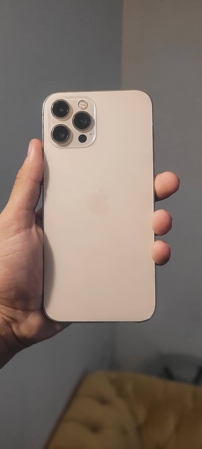 Iphone 12 pro max 0
