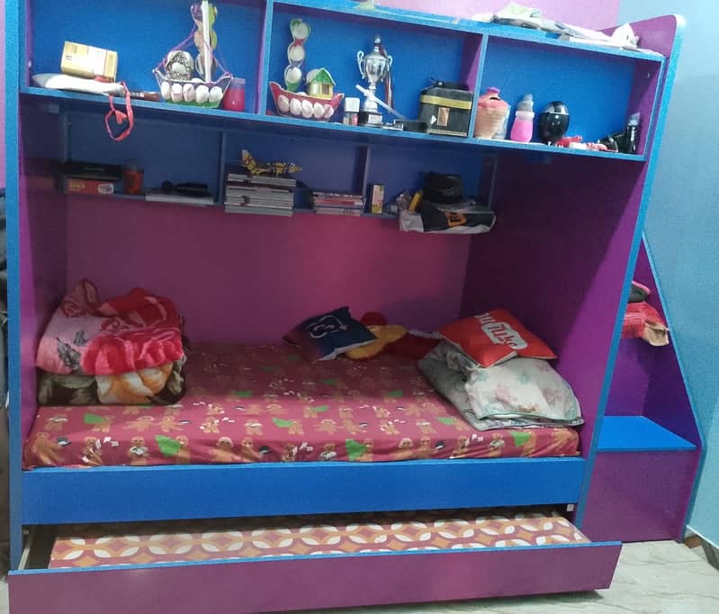 Triple bed 3