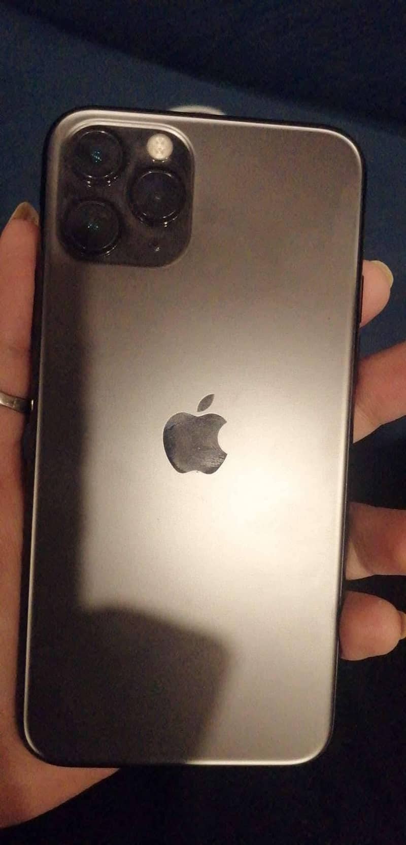 Apple iPhone 11 pro 1